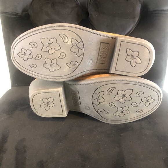 Ankle booties by Paris Blues - Picture 4 of 4